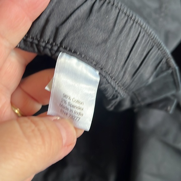 womens black shorts . size 22. worn a couple of times. no smoking home - Picture 3 of 4